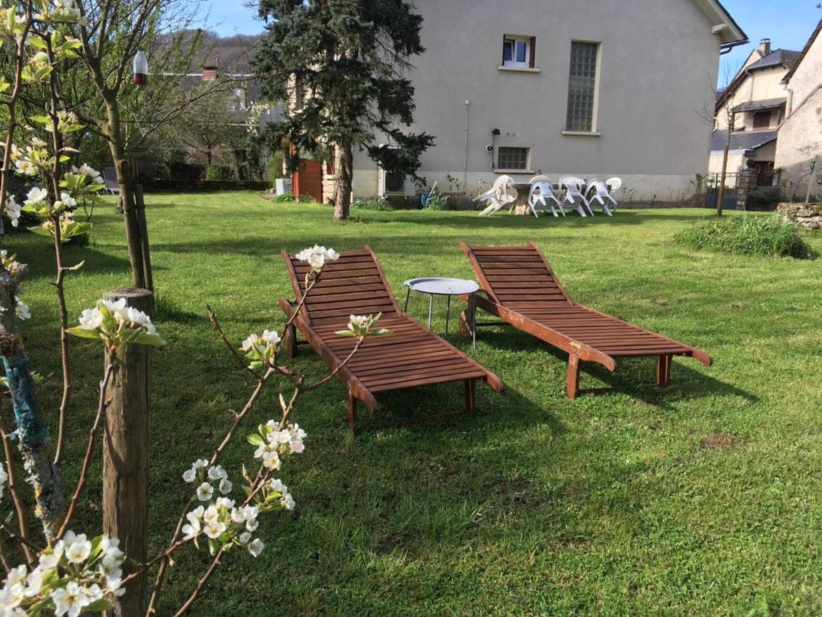 L'Oustal Bed & Breakfast Sainte-Eulalie-d'Olt Luaran gambar